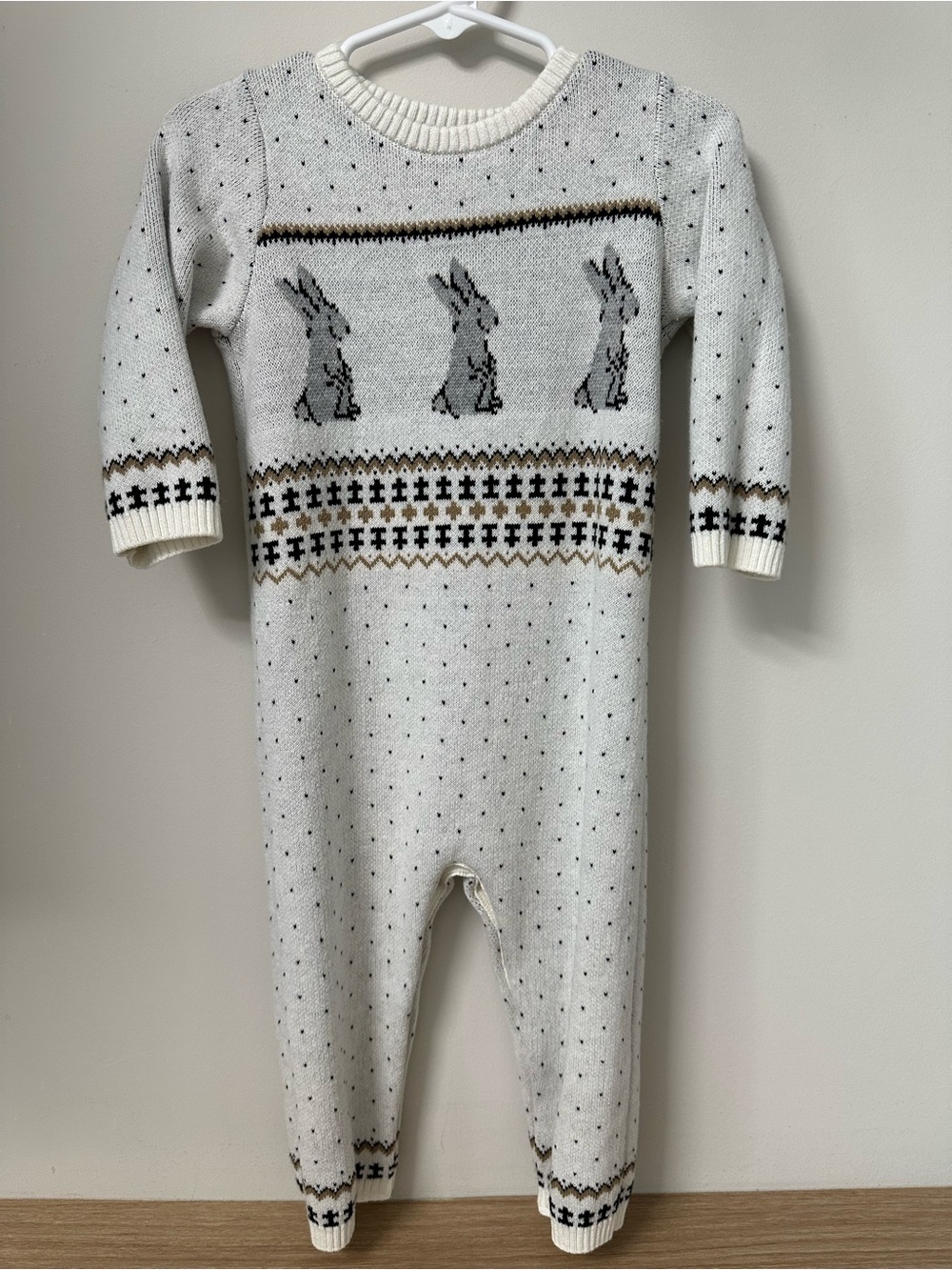 Janie and Jack Bunny Knit One-Piece Romper - White and Gray